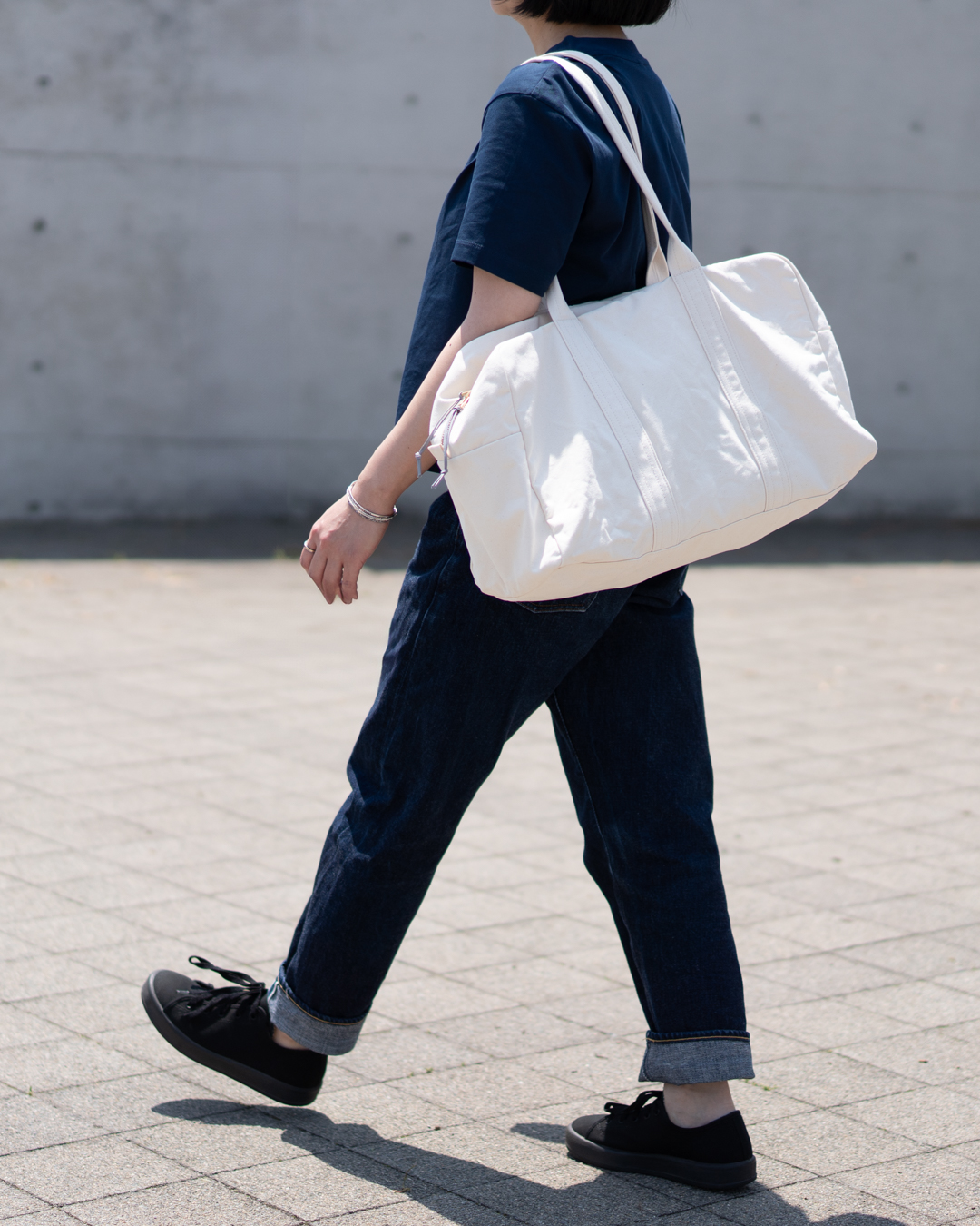 帆布のボストンバッグ