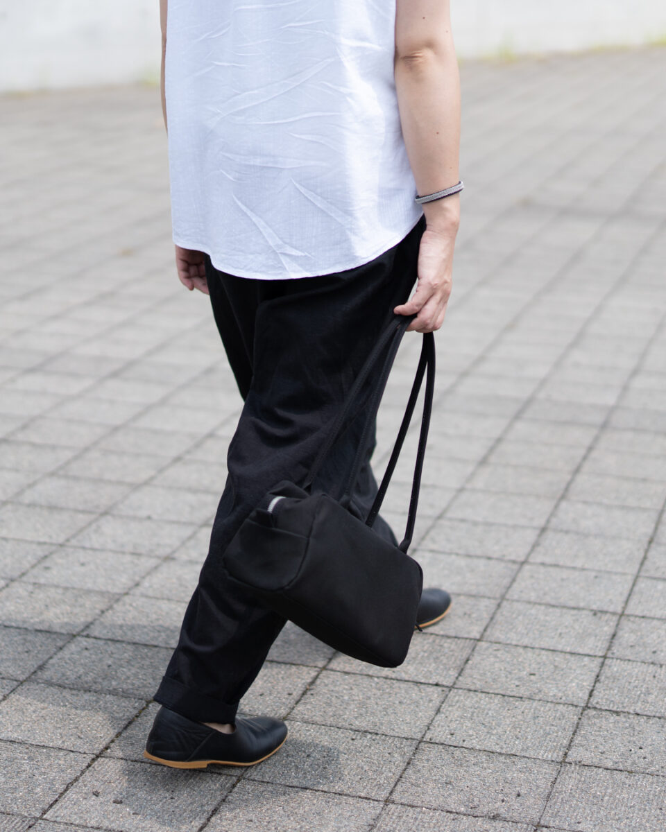 帆布のボストンバッグ