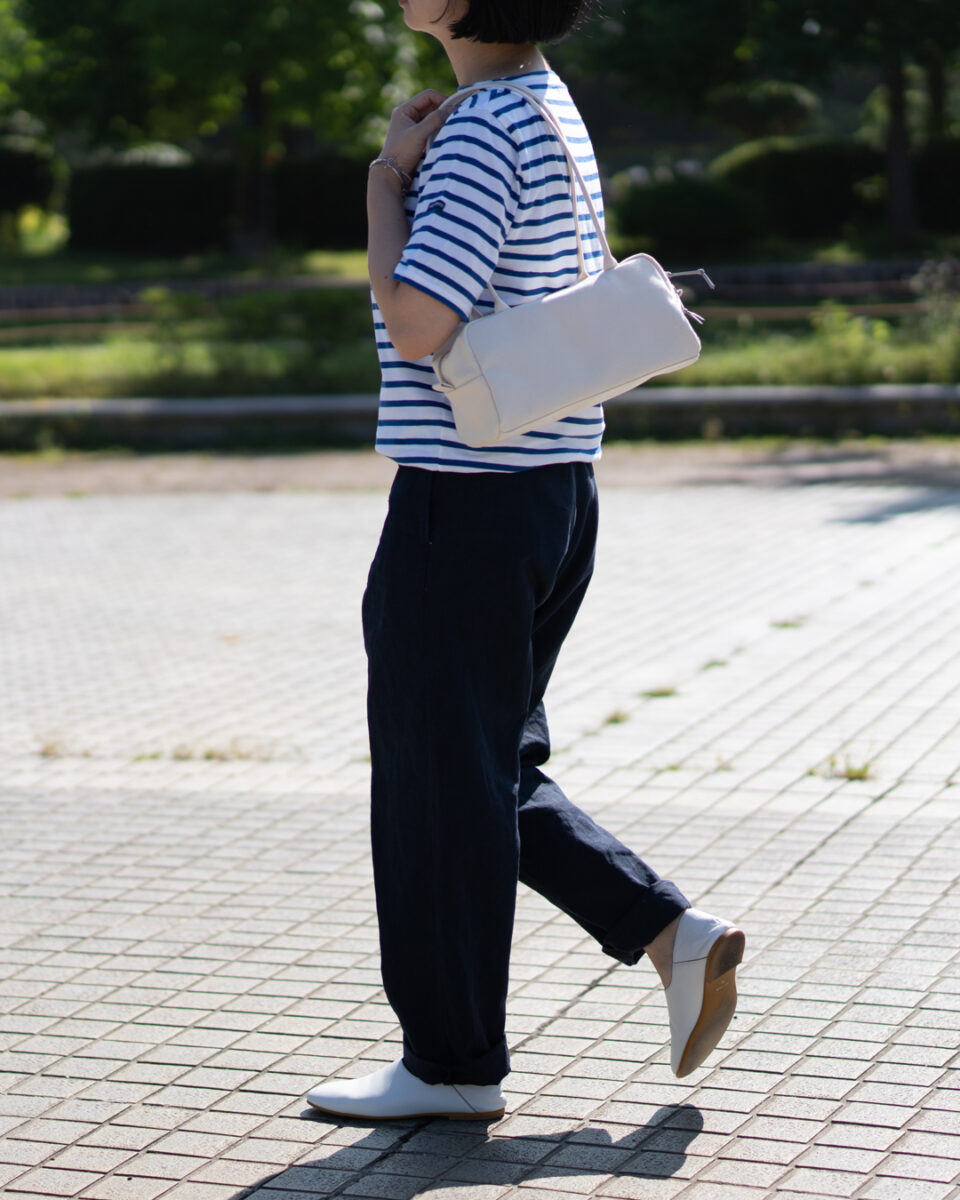 帆布のボストンバッグ