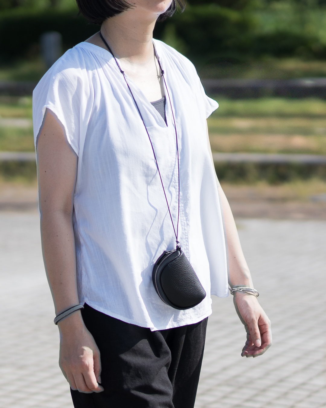 革のポシェット